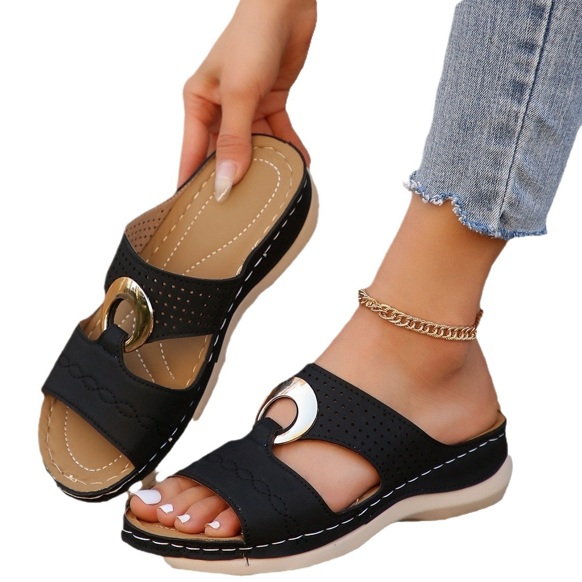 Chunky soled perforated slippers